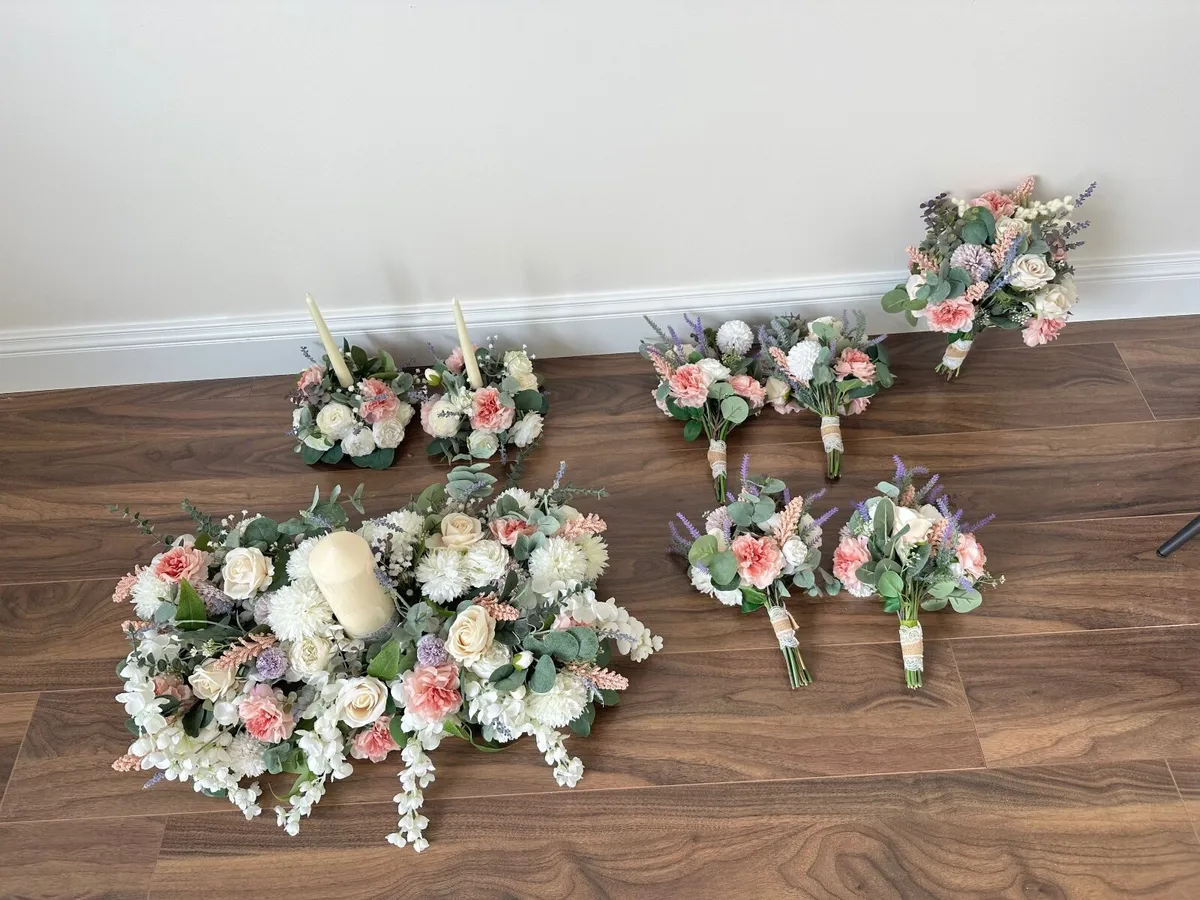 Wedding Flowers - Image 3