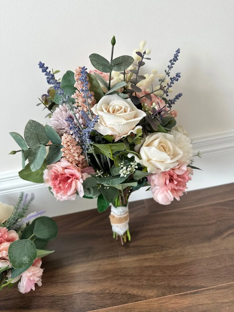 Wedding Flowers - Image 2