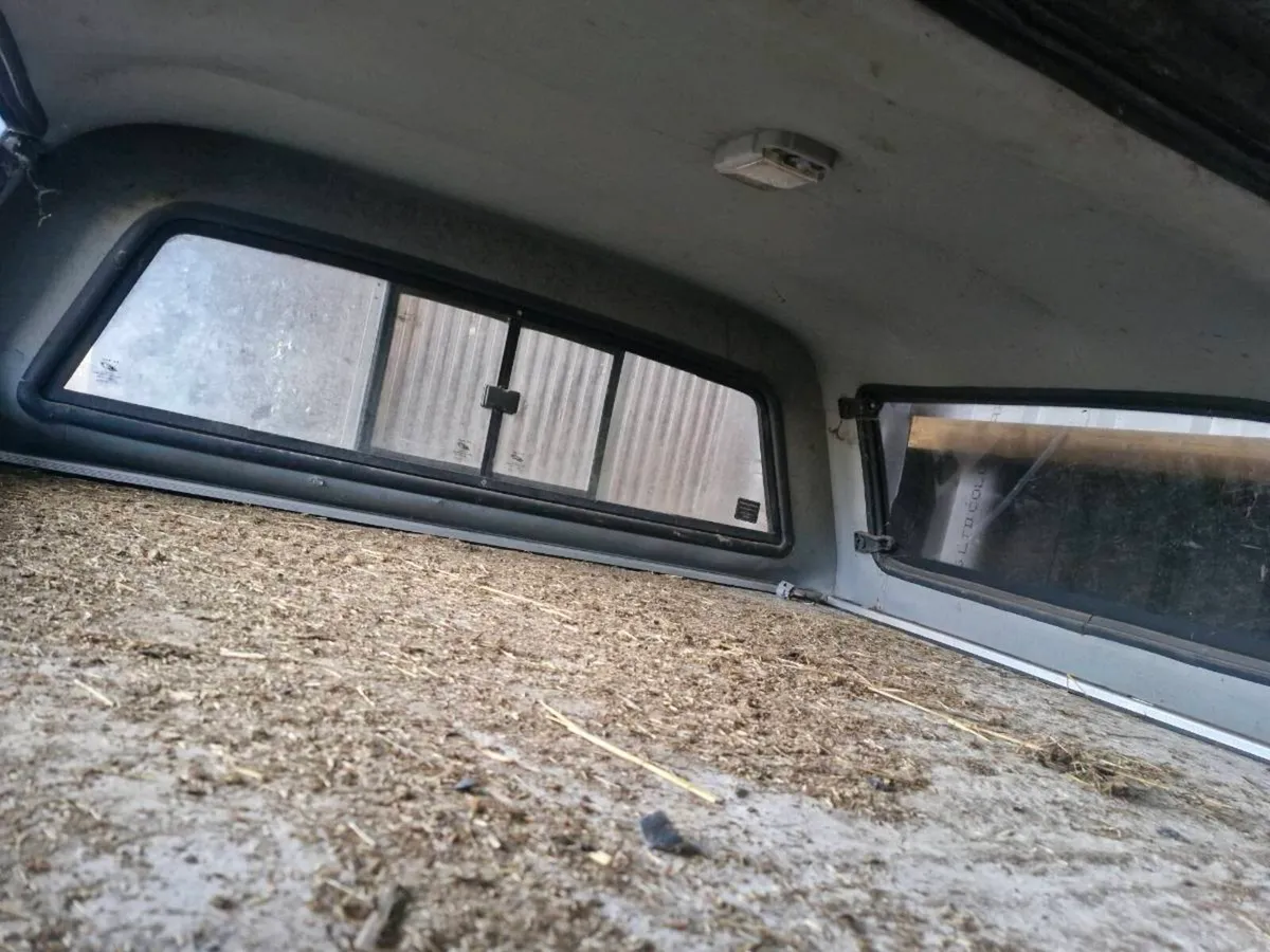 canopy off vw amarok - Image 3