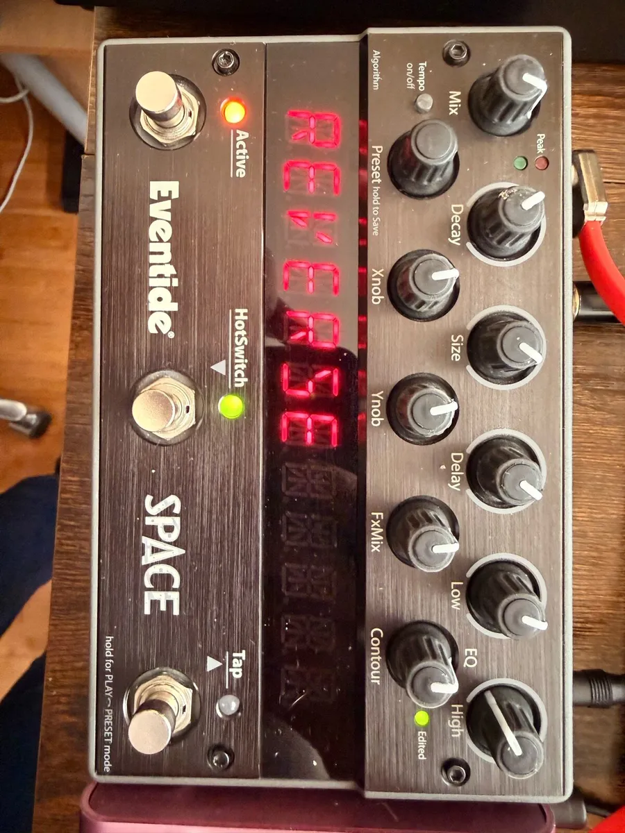 Synthesizer - Image 1