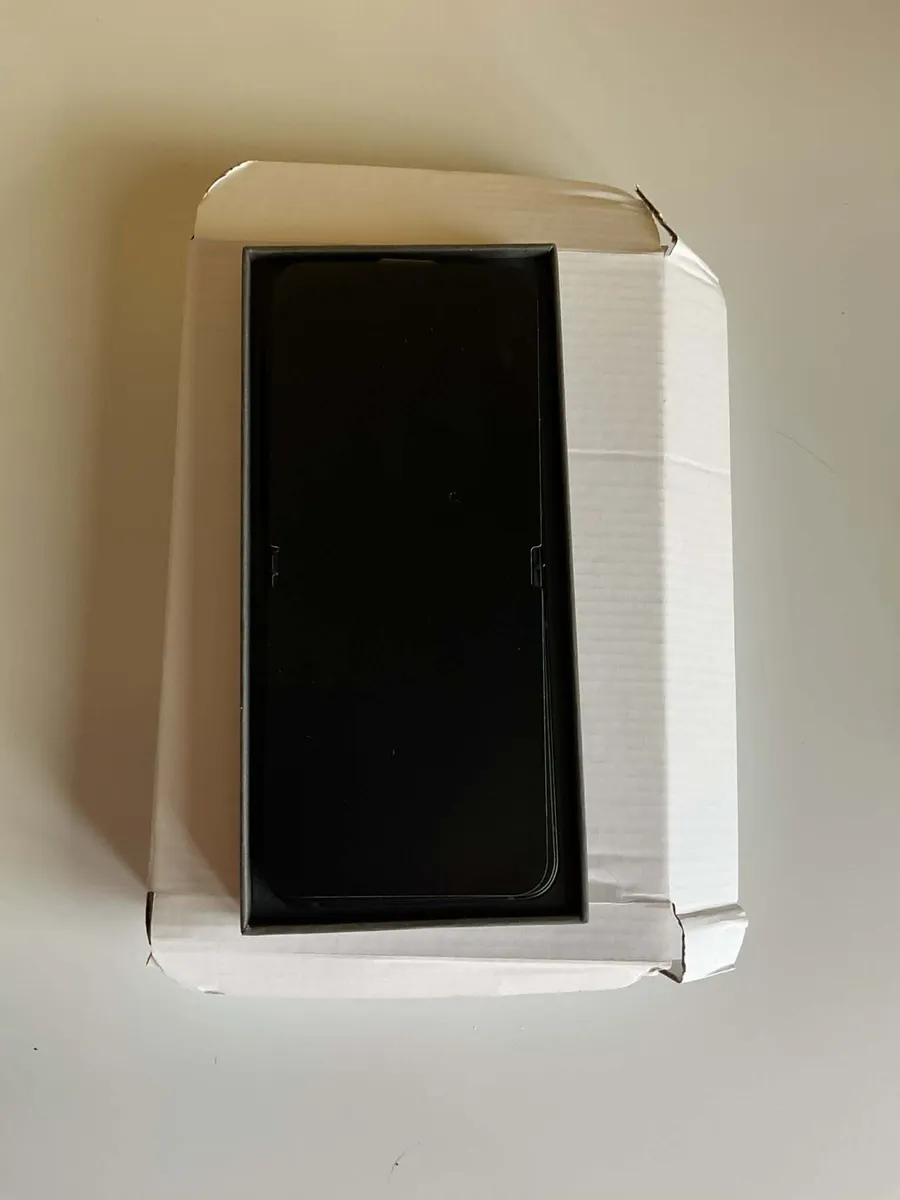 Samsung z flip 7 FE - Image 4