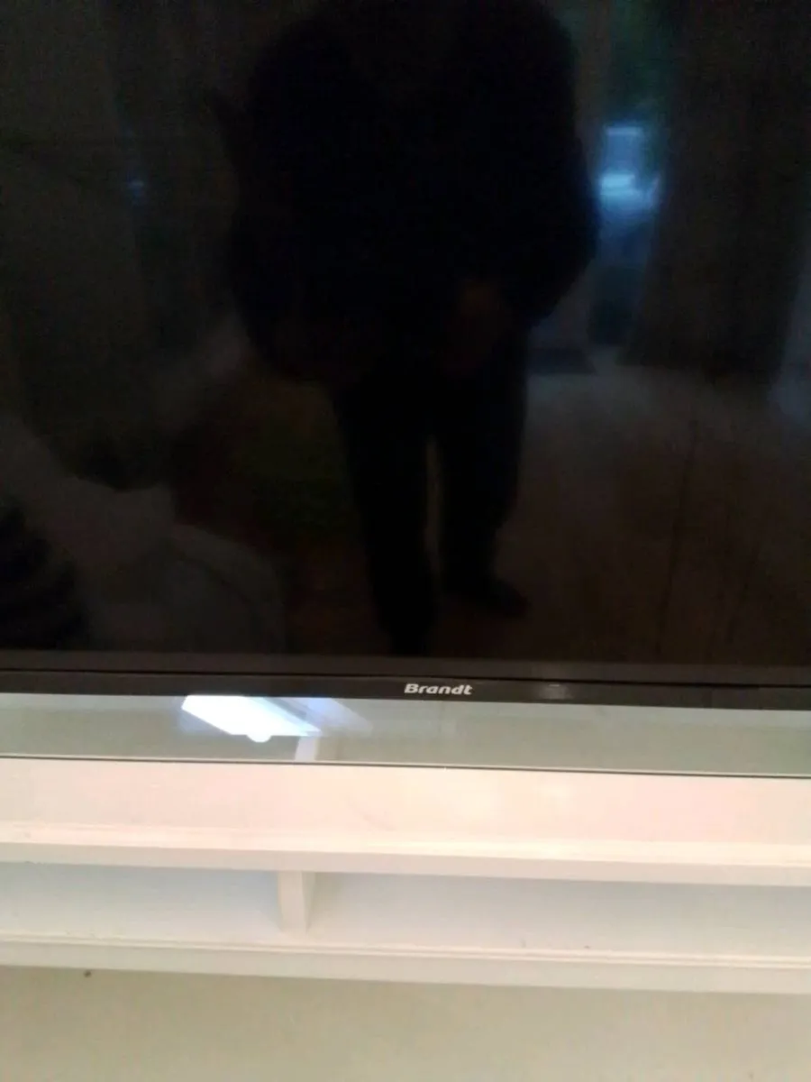42" BRANDT TV - Image 2