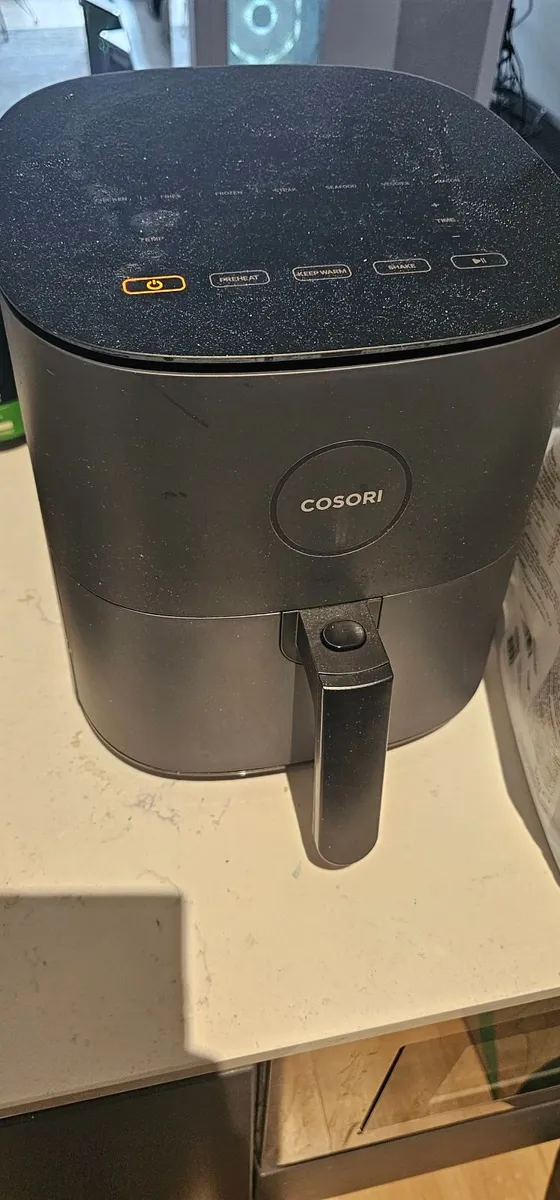 Cosori 9.7L air fryer