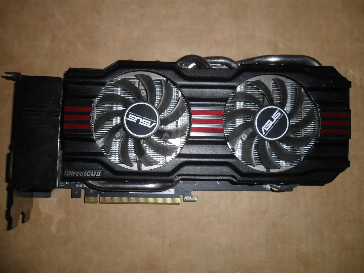 Asus gtx 670 directcu ii 2 gb - Image 2