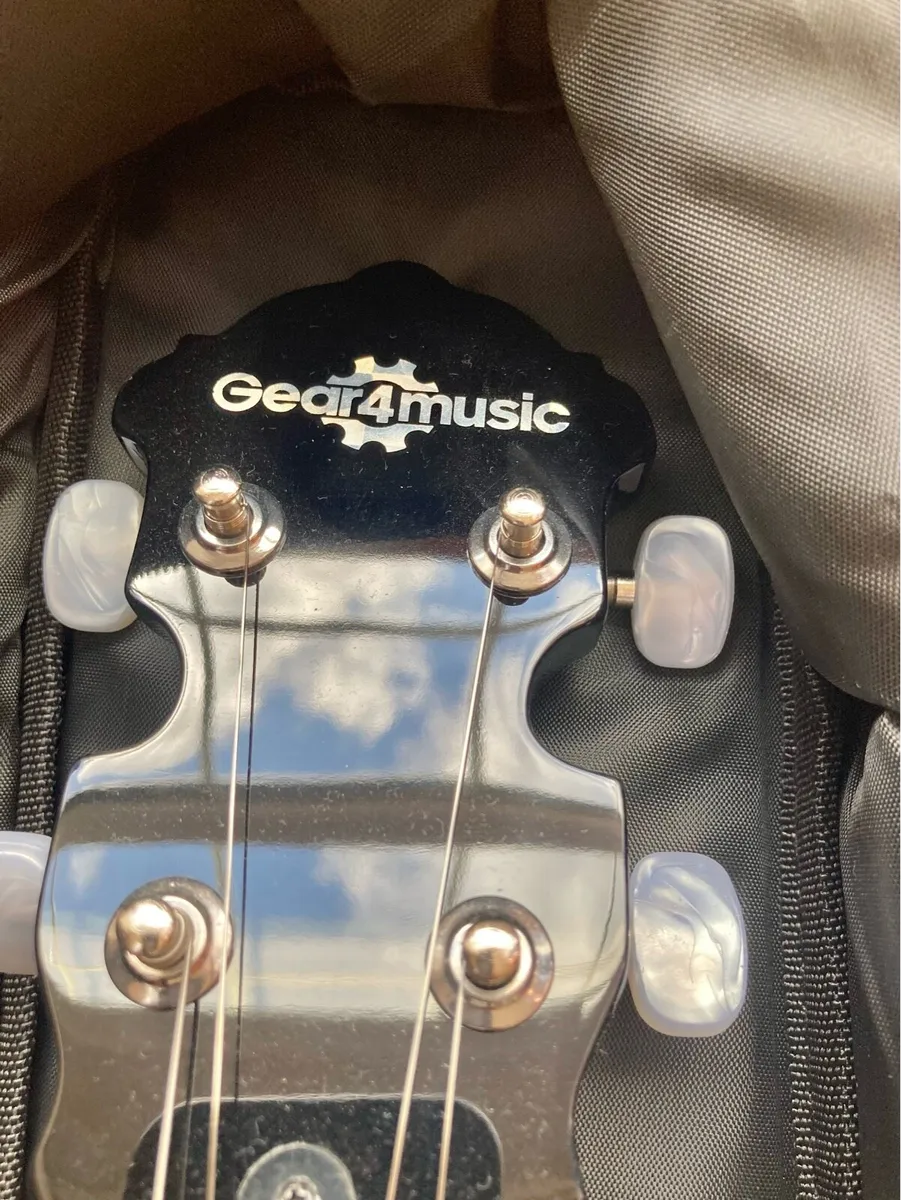 5 String Banjo never used - Image 2