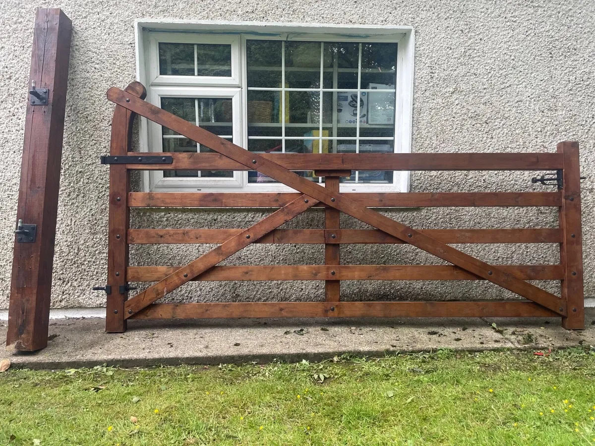 Timber Gates - Image 2