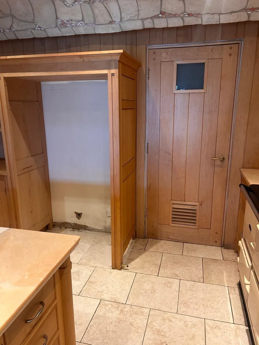 Kitchen - Image 4