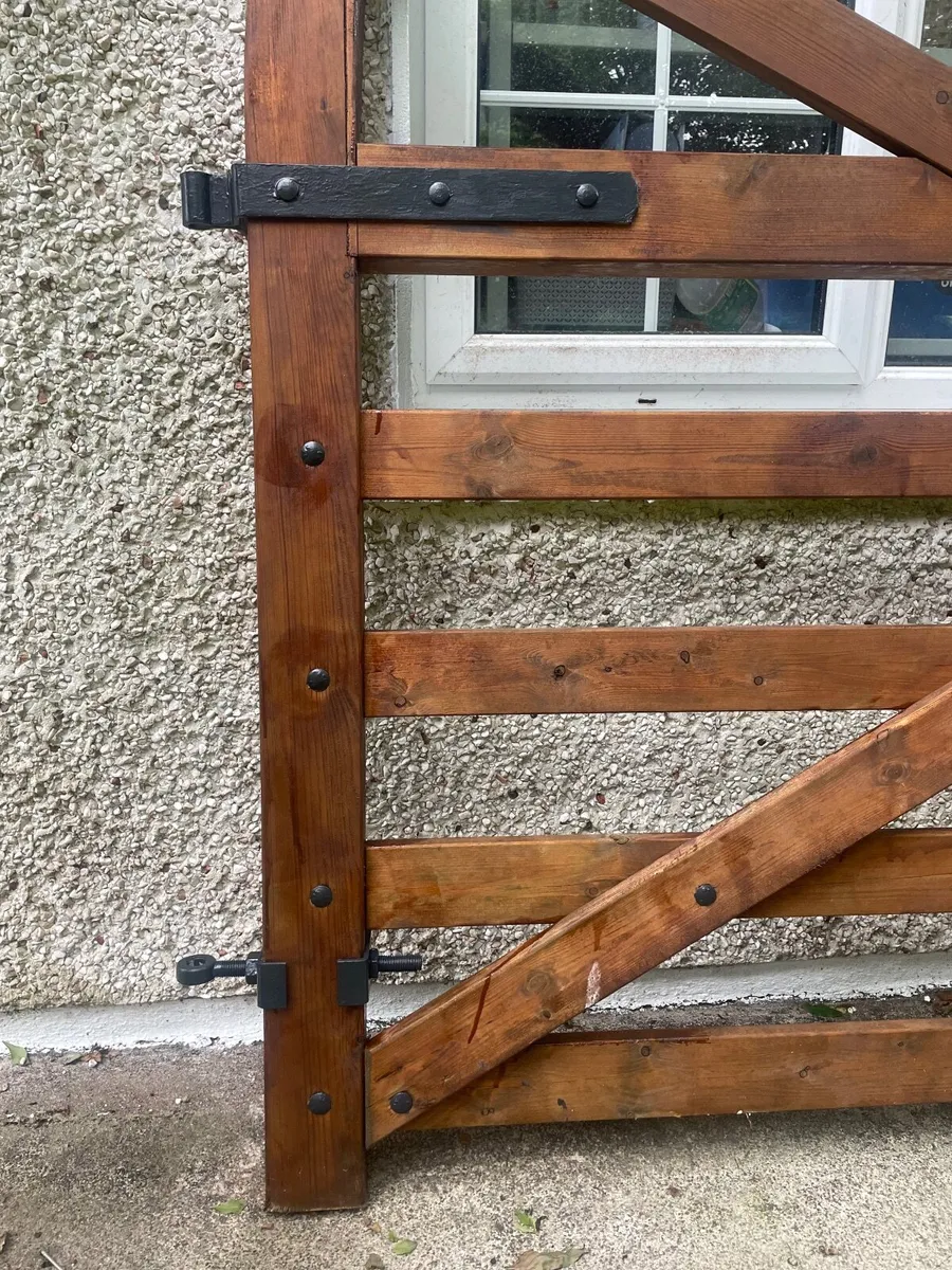 Timber Gates - Image 4