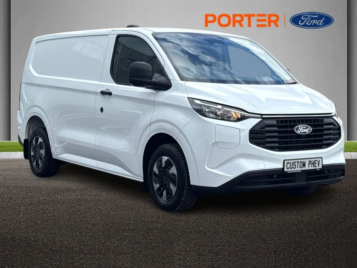 Ford Transit Custom *PHEV* *AUTO* *TREND* L1 2.5 2 - Image 1
