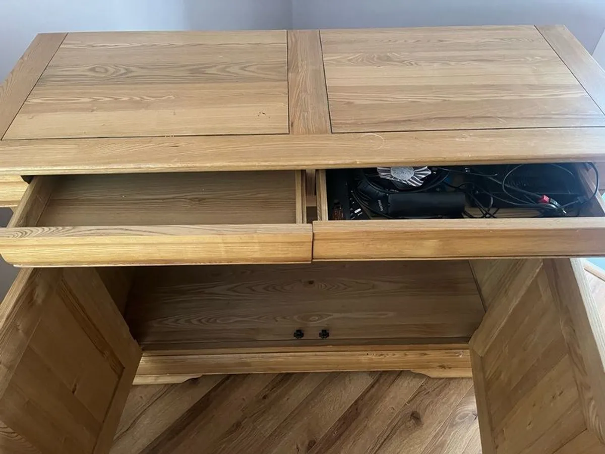 Oak sideboard - Image 4