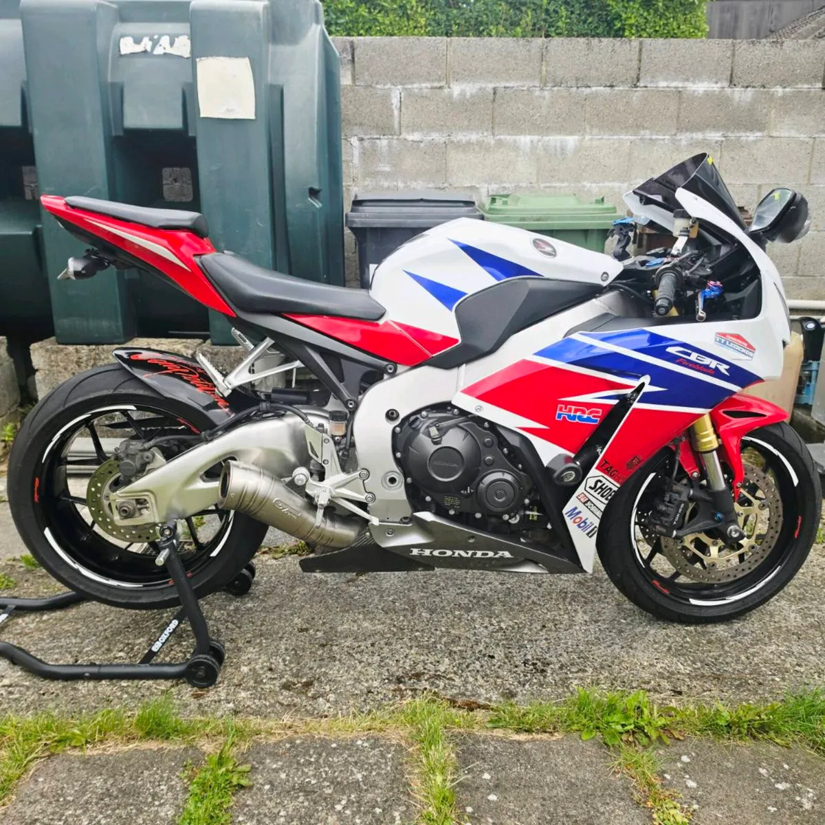 131 Honda fireblade cbr1000rr - Image 1