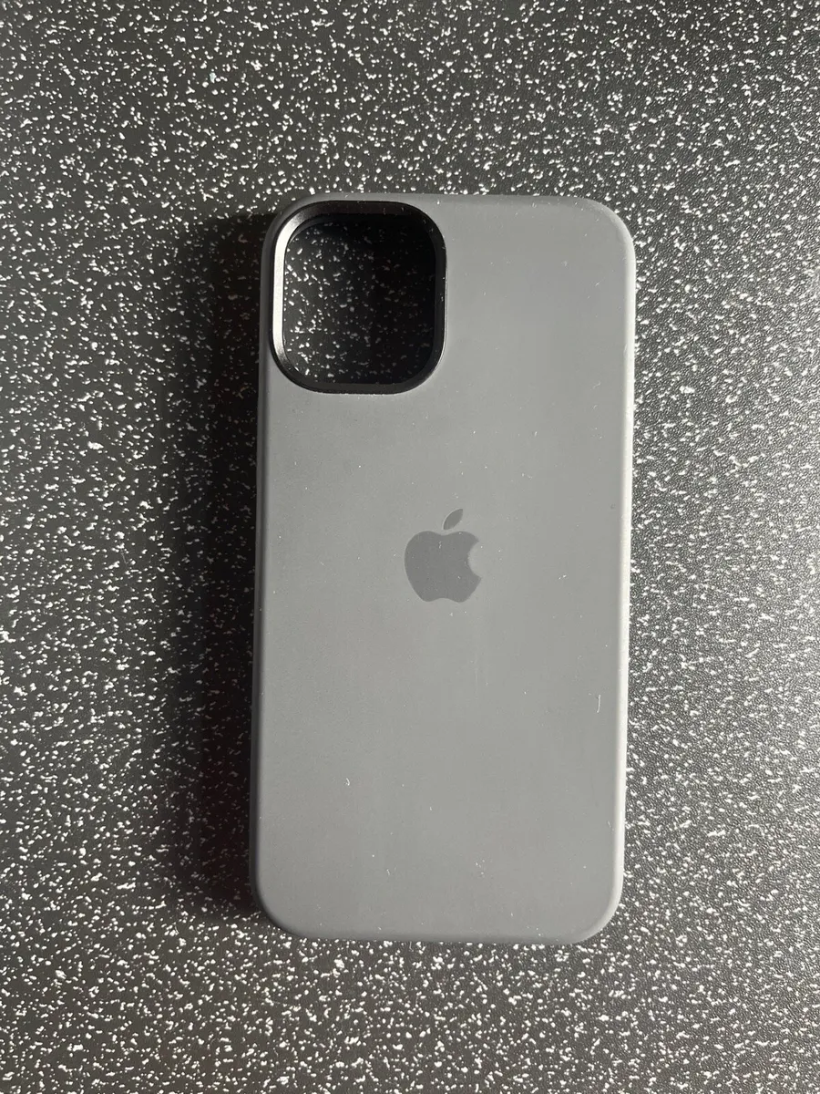 iPhone 12 mini silicone case (MagSafe) - Image 1