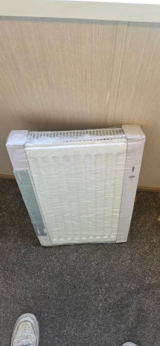 5x Flomasta 600mm x 400mm Steel Panel Radiators - Image 1