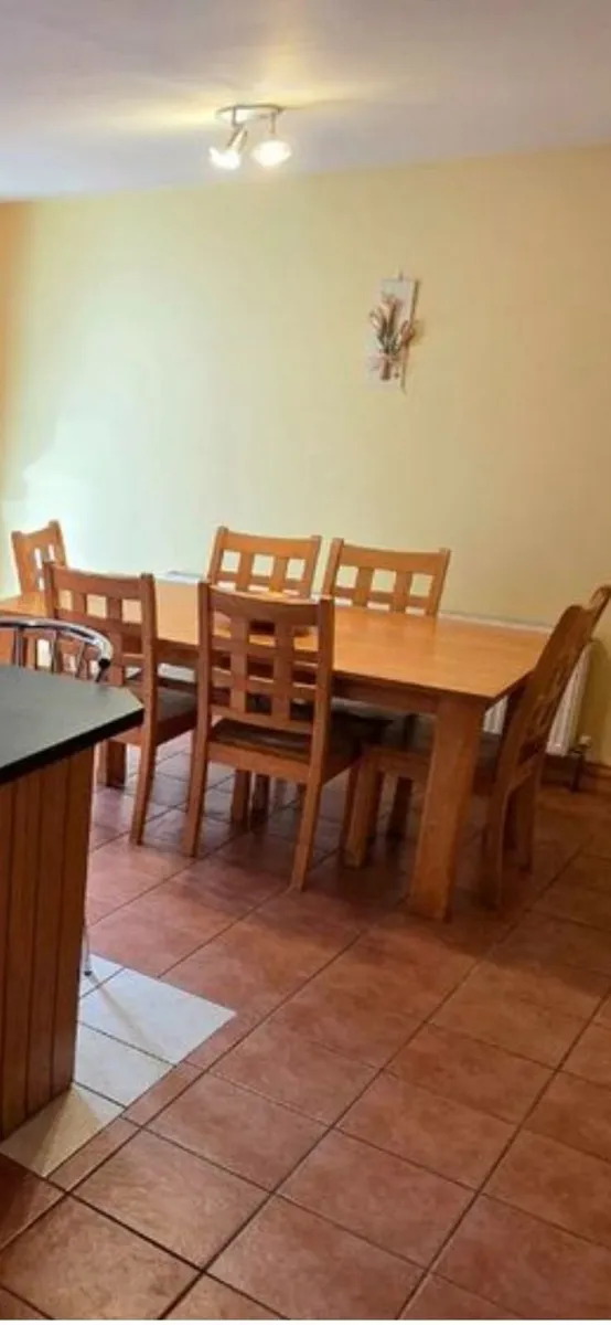 Table and a chairs - Image 3