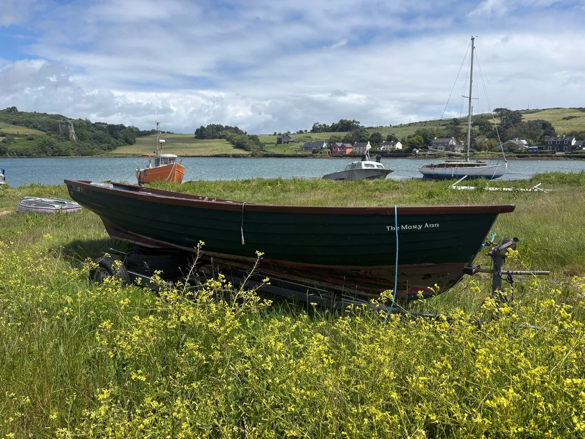 Boat and Trailer - Image 2