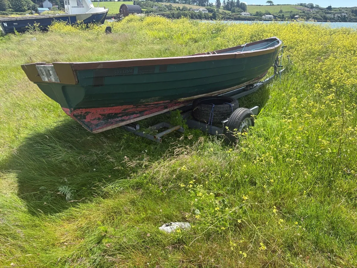 Boat and Trailer - Image 3