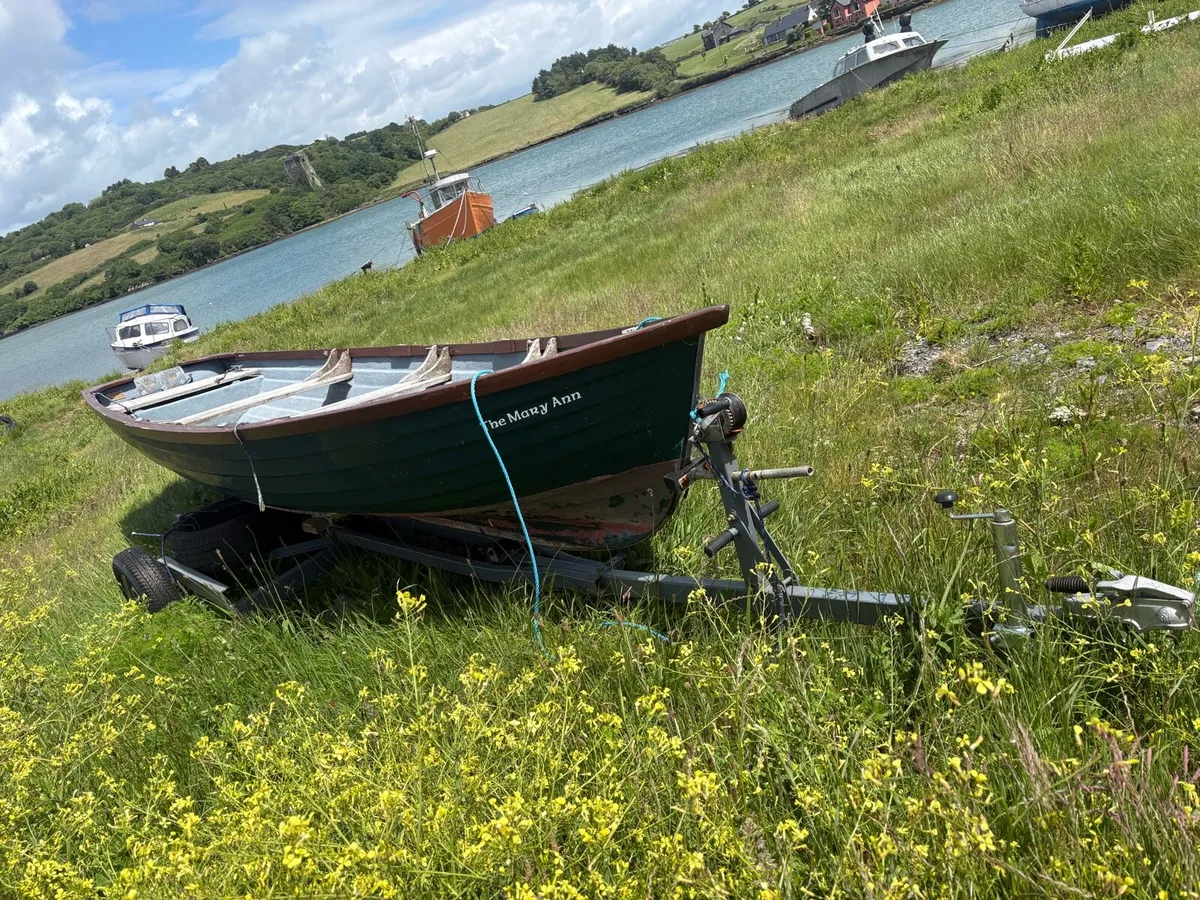 Boat and Trailer - Image 4