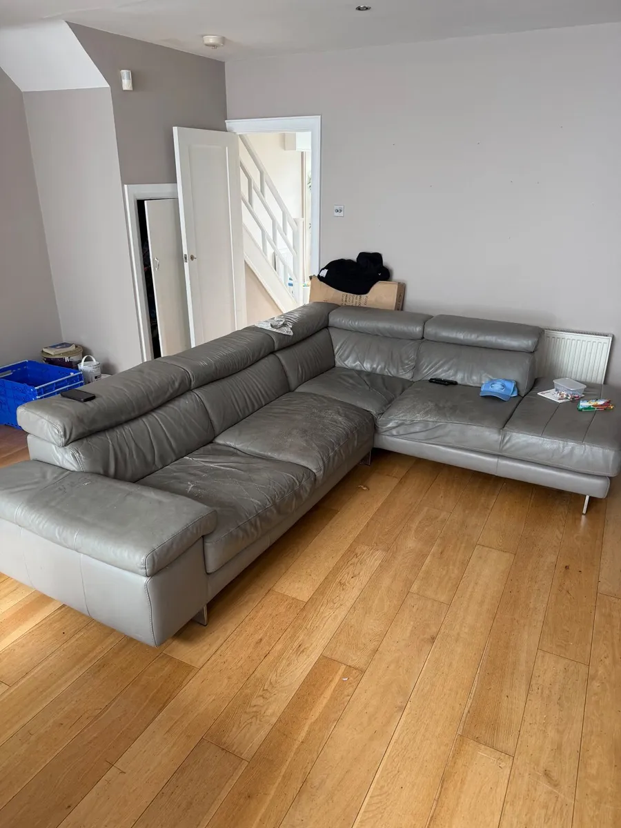 Sofa - Image 3