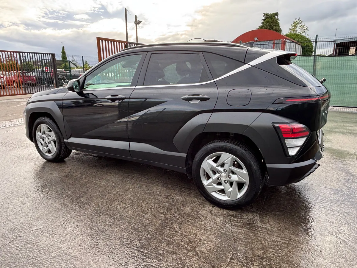 232 Hyundai Kona Drive Home - Image 4
