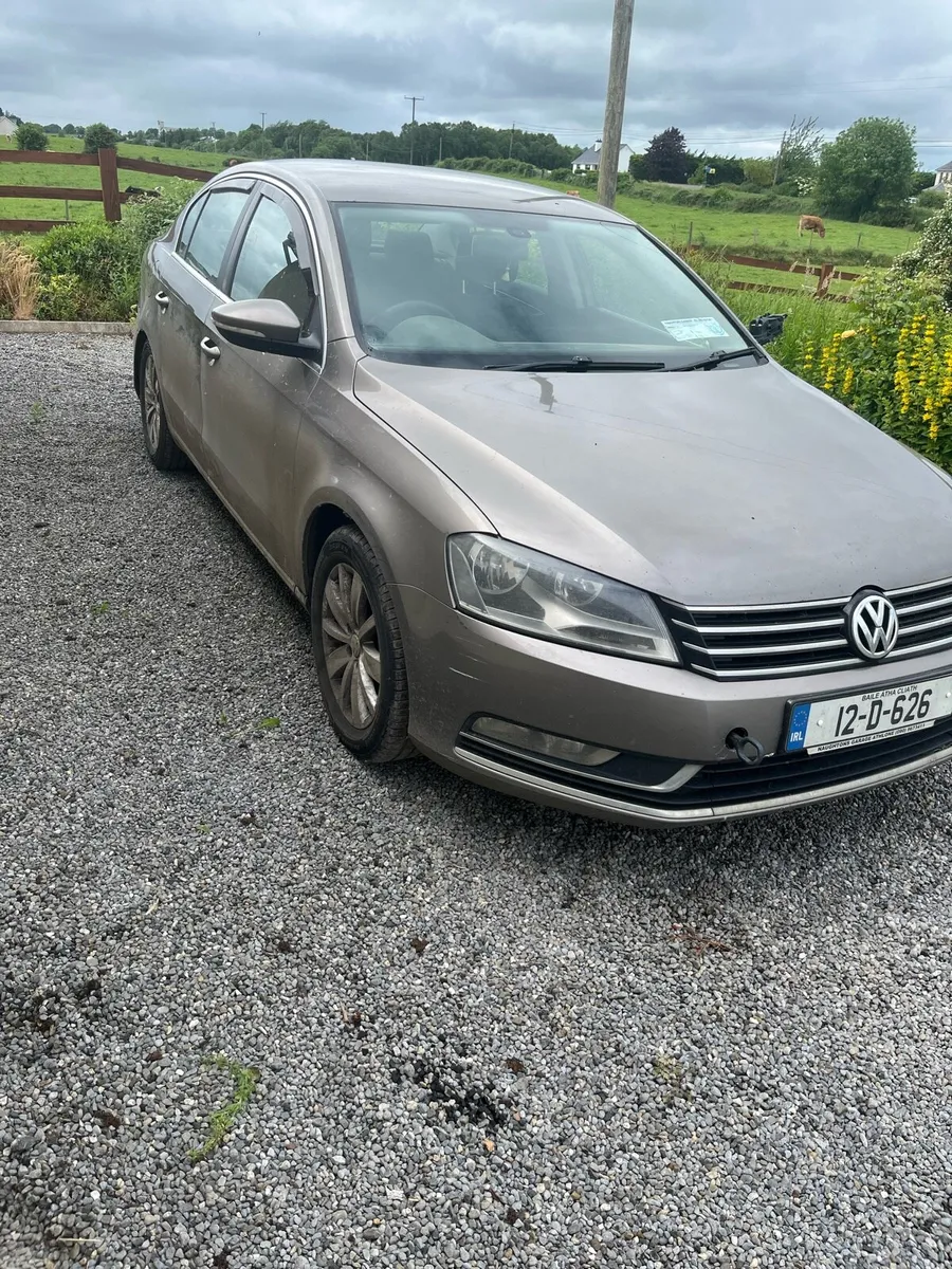 2012 Volkswagen Passat - Image 1