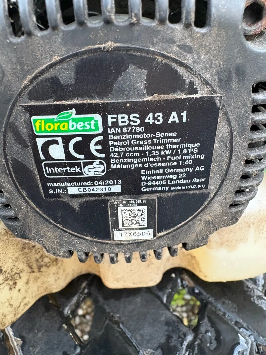 Grass trimmers starts perfect one rev - Image 3