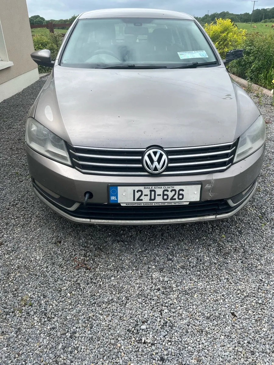 2012 Volkswagen Passat - Image 4