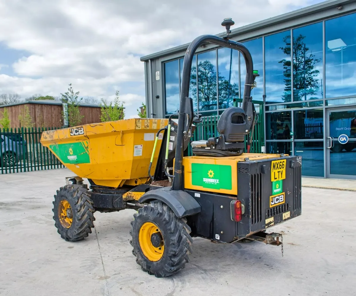 JCB 3 tonne swivel skip dumper - Image 2