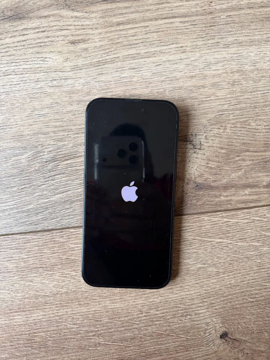 iPhone 15 Unlocked - Image 3