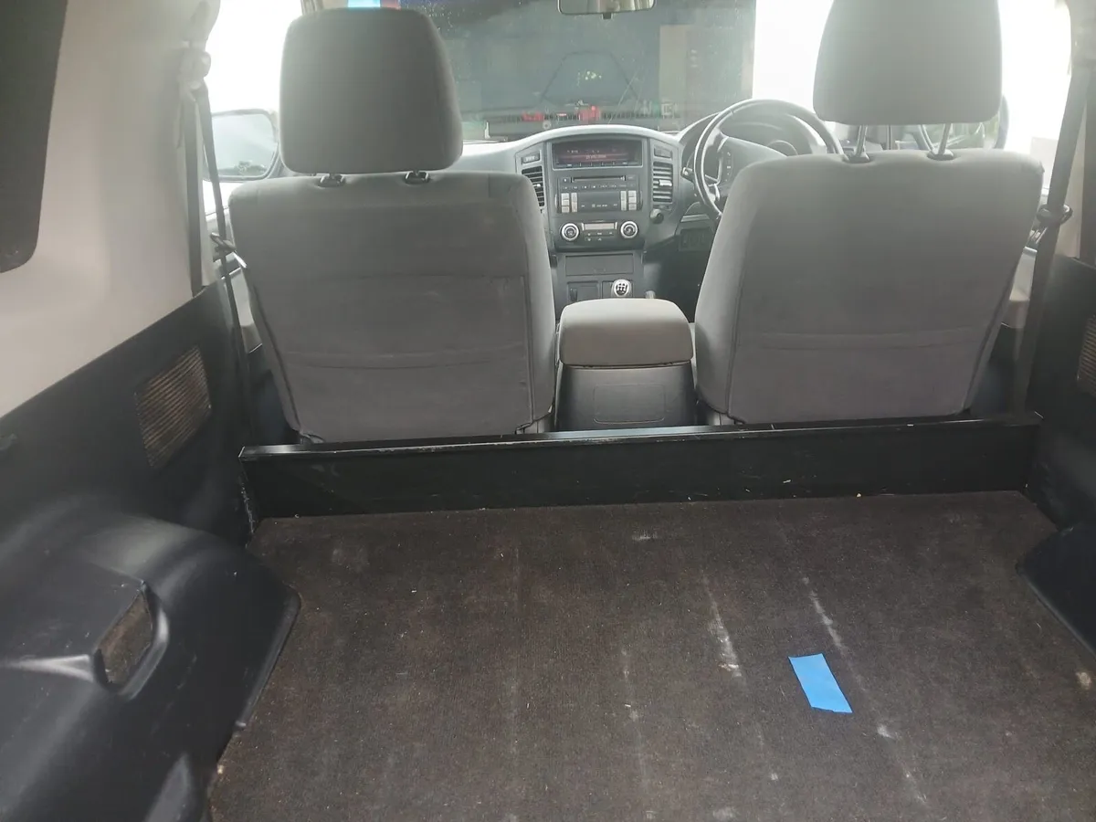 Pajero jeep - Image 4