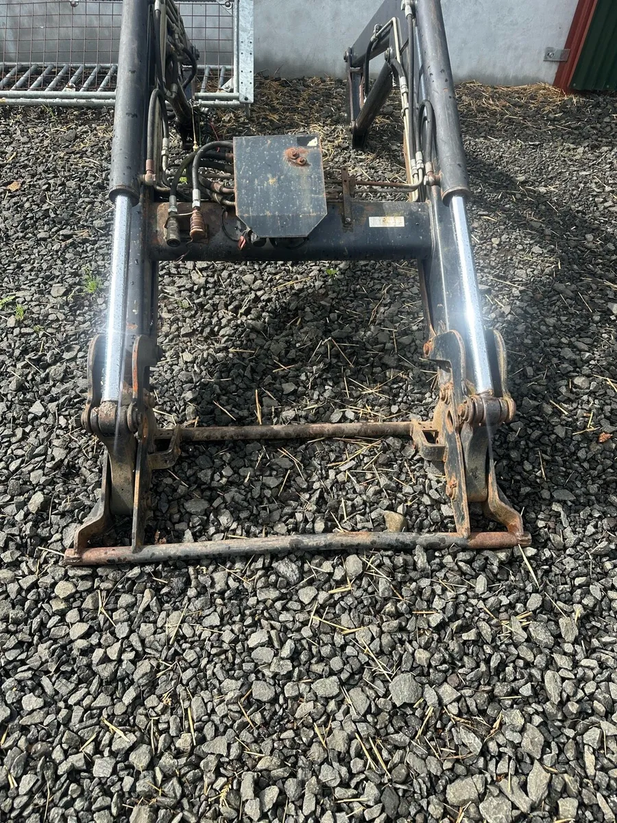 Tractor loader - Image 3