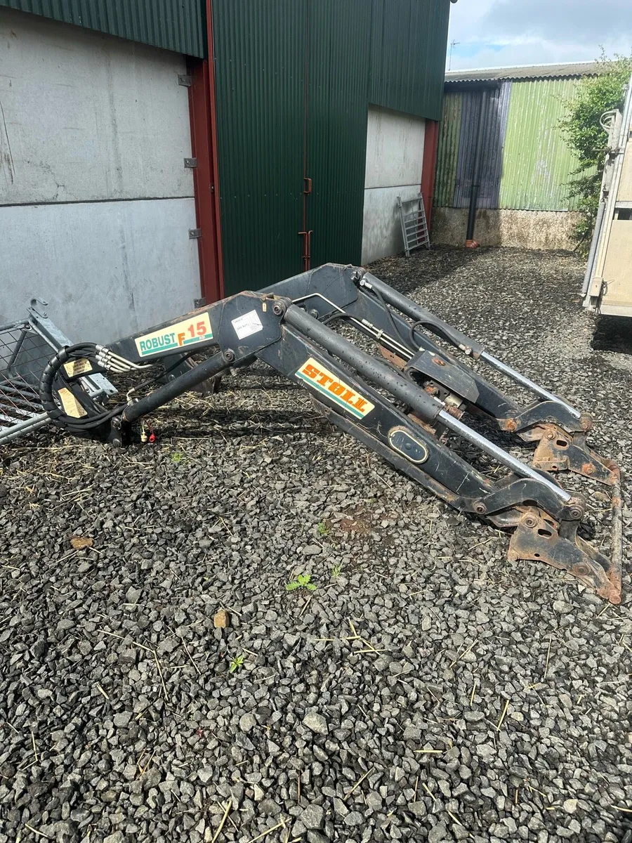 Tractor loader - Image 1