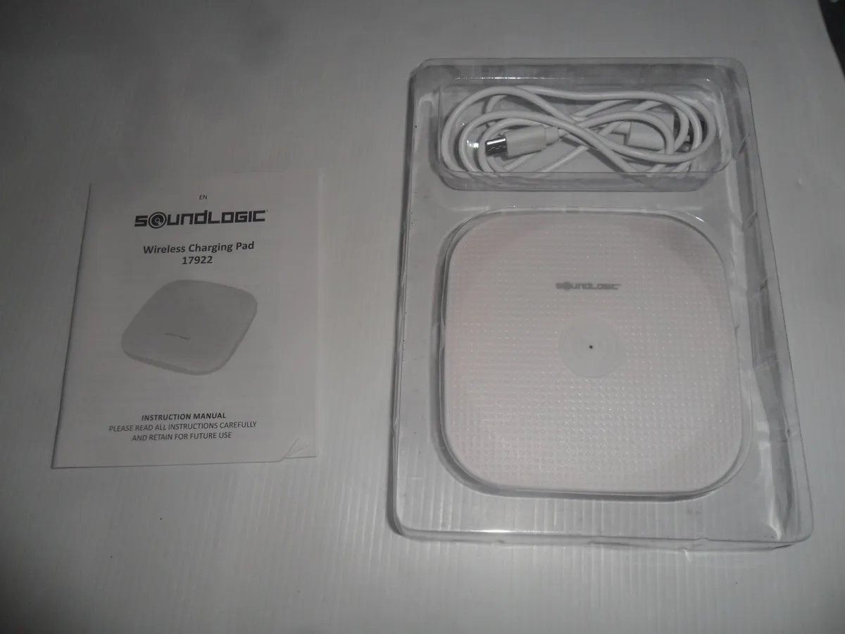 wireless charging pad - Image 1