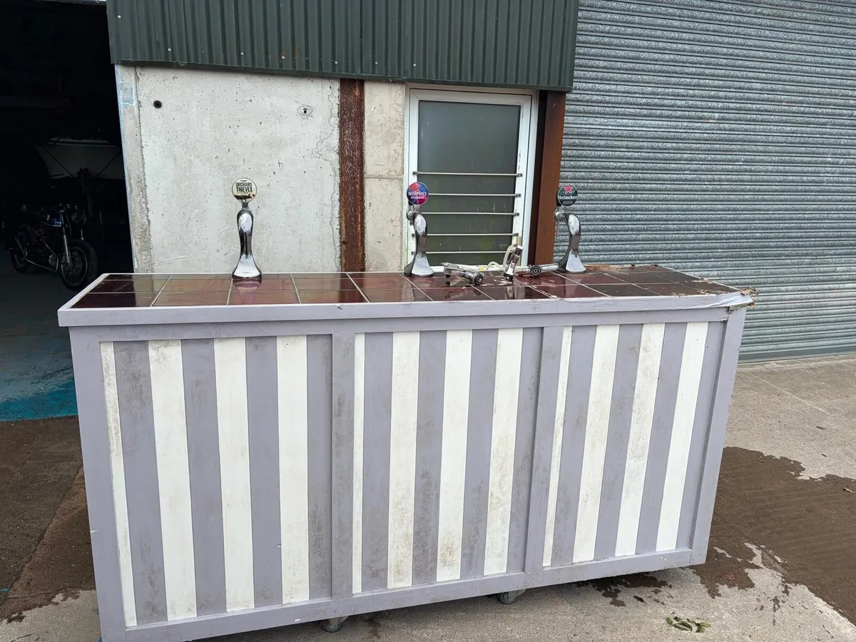 Bar with three taps and efficold cooler - Image 1