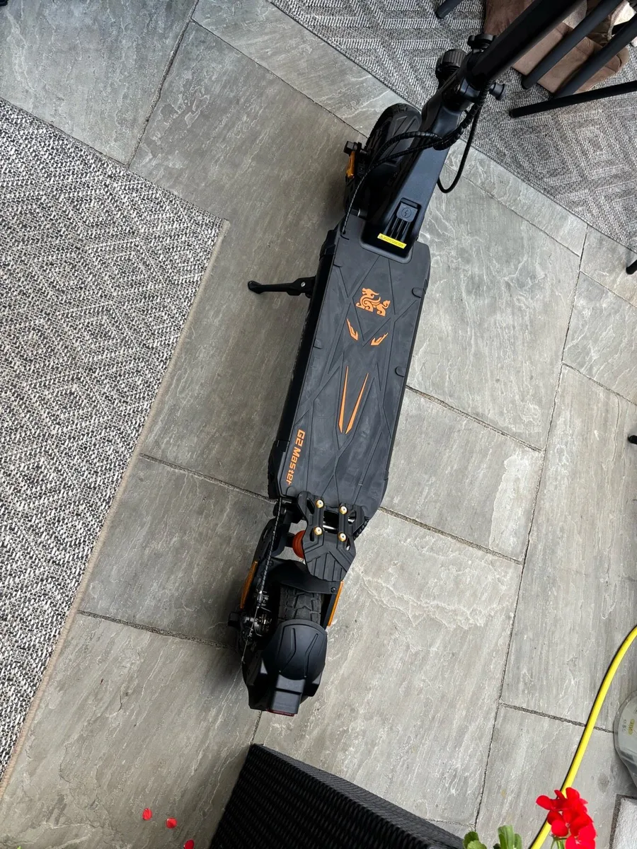 2025 G2 Master Electric scooter (837km) 52v 20.8Ah - Image 3