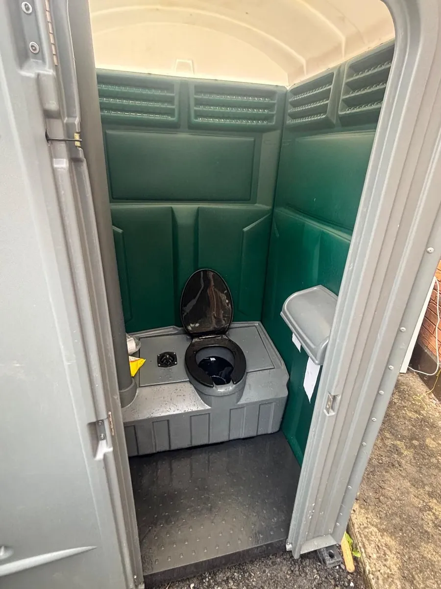 Portable toilet Hire / Welfare unit Services - Image 2