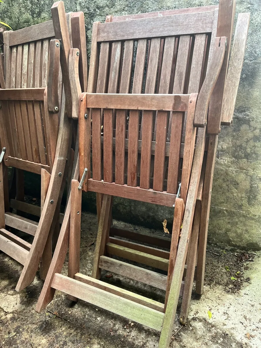 6 Wooden Garden Chairs - Image 1