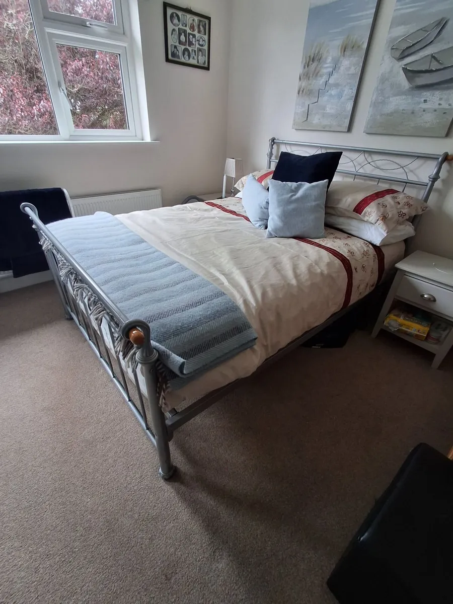 Beds - Image 3