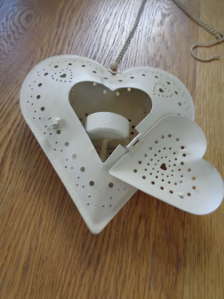 Shabby Chic Hanging Heart Shaped T Light Holder - Image 4