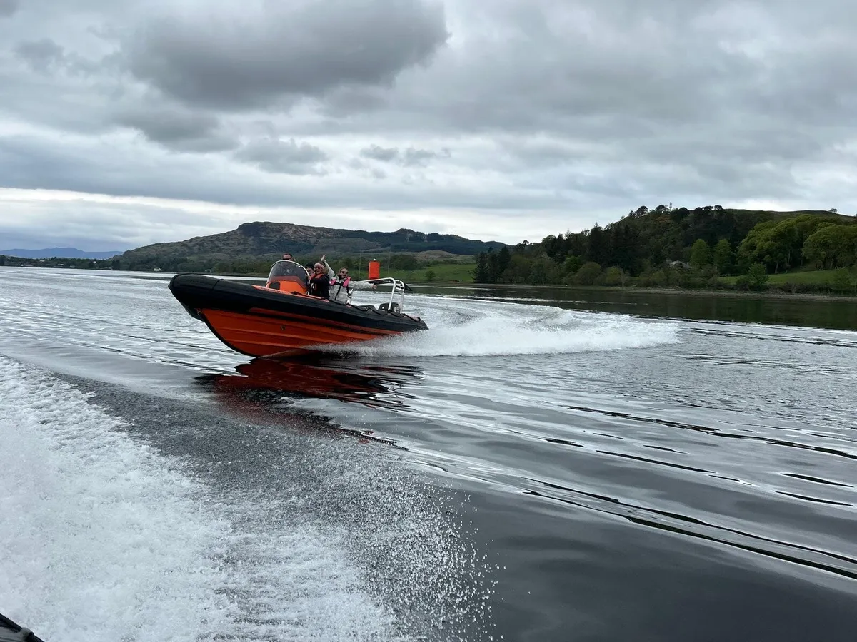 RIBCRAFT 6.8 PRO RIB 2 x Suzuki 90 HP SRC 8 - Image 4