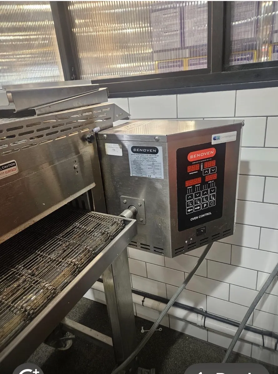 Pizza  oven - Image 1