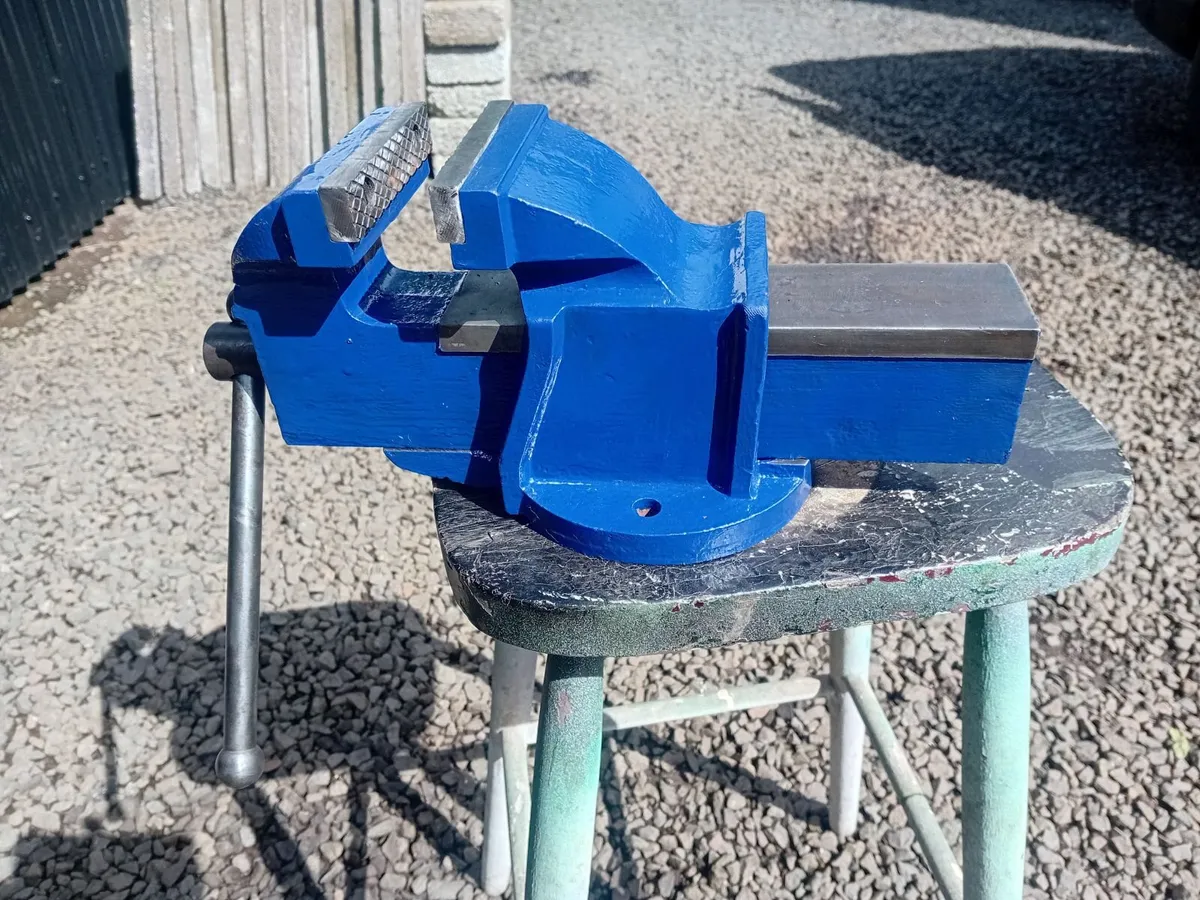 Bench Vice