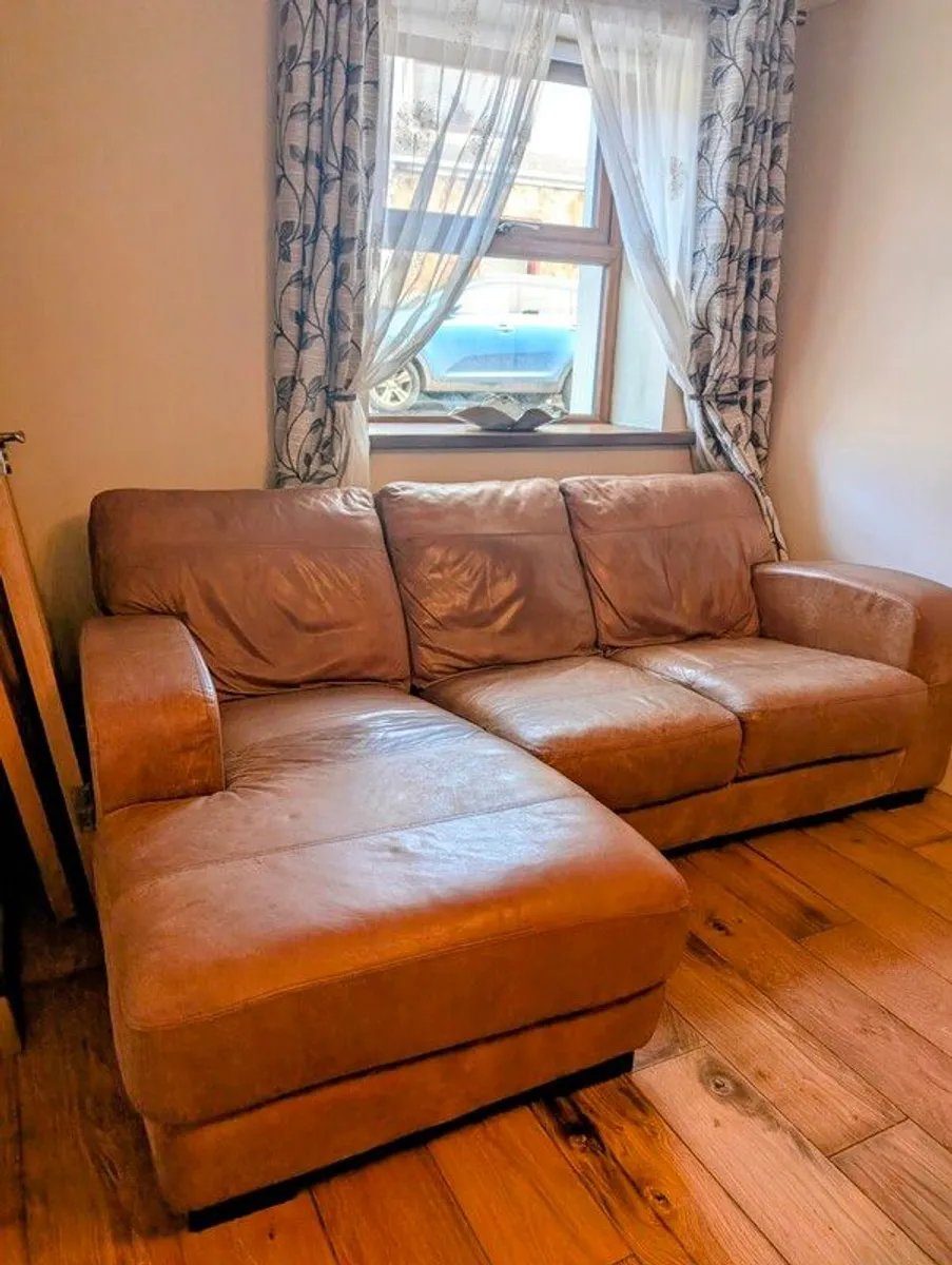 DFS Sofa for sale - Image 3
