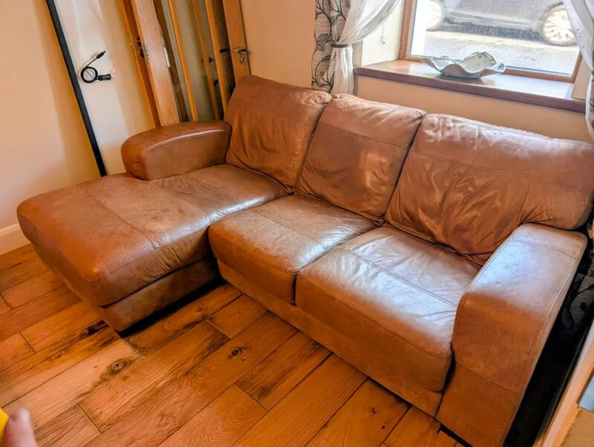DFS Sofa for sale - Image 4