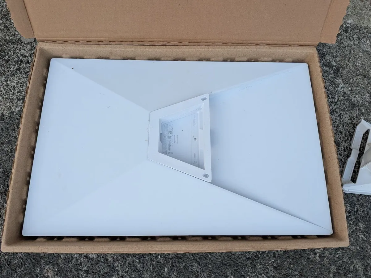 Starlink Standard 4X - Image 1