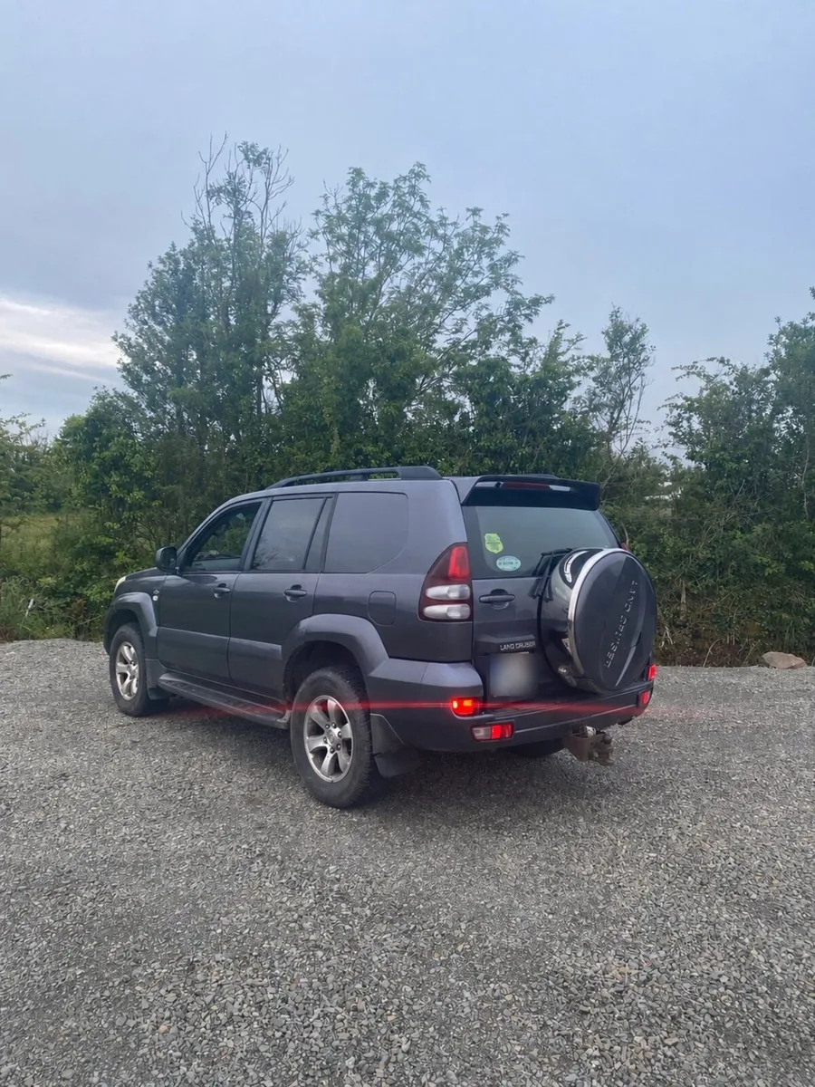 Toyota Landcruiser - Image 3