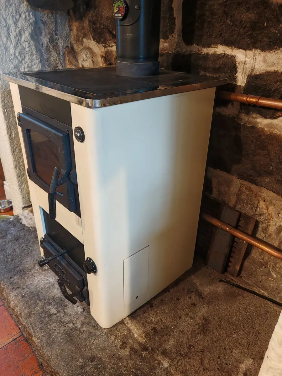 Concept 2 back boiler stove 25kw - Image 1