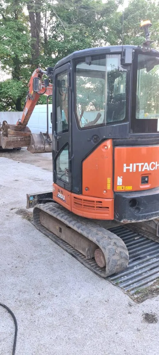 Hitachi Zx26U mini digger - Image 1