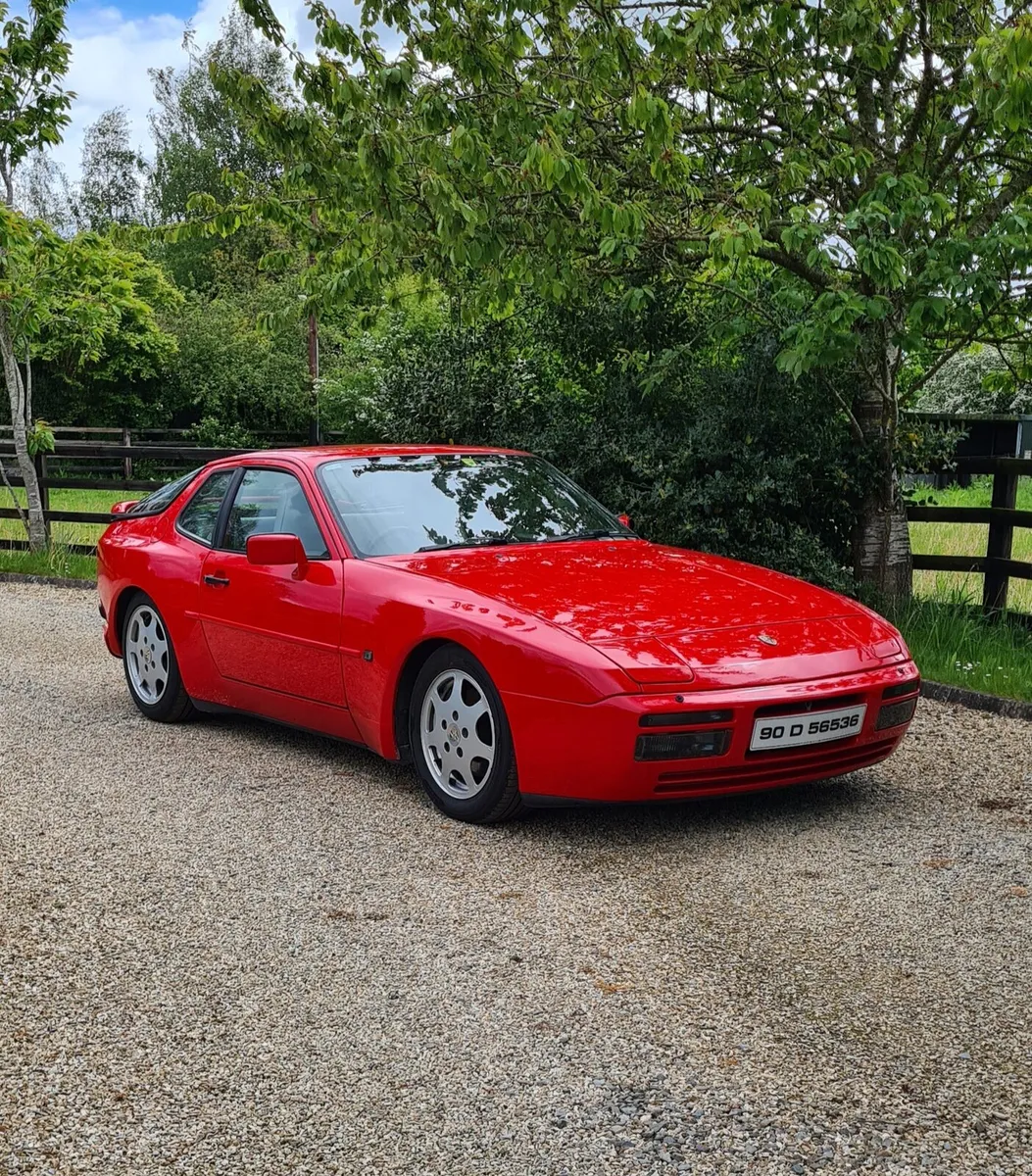 Porsche 944 turbo - Image 2