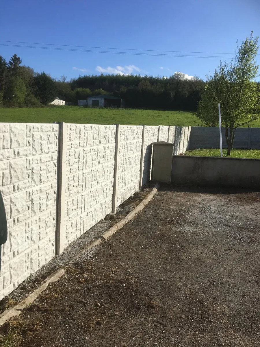 Concrete fencing - Image 1