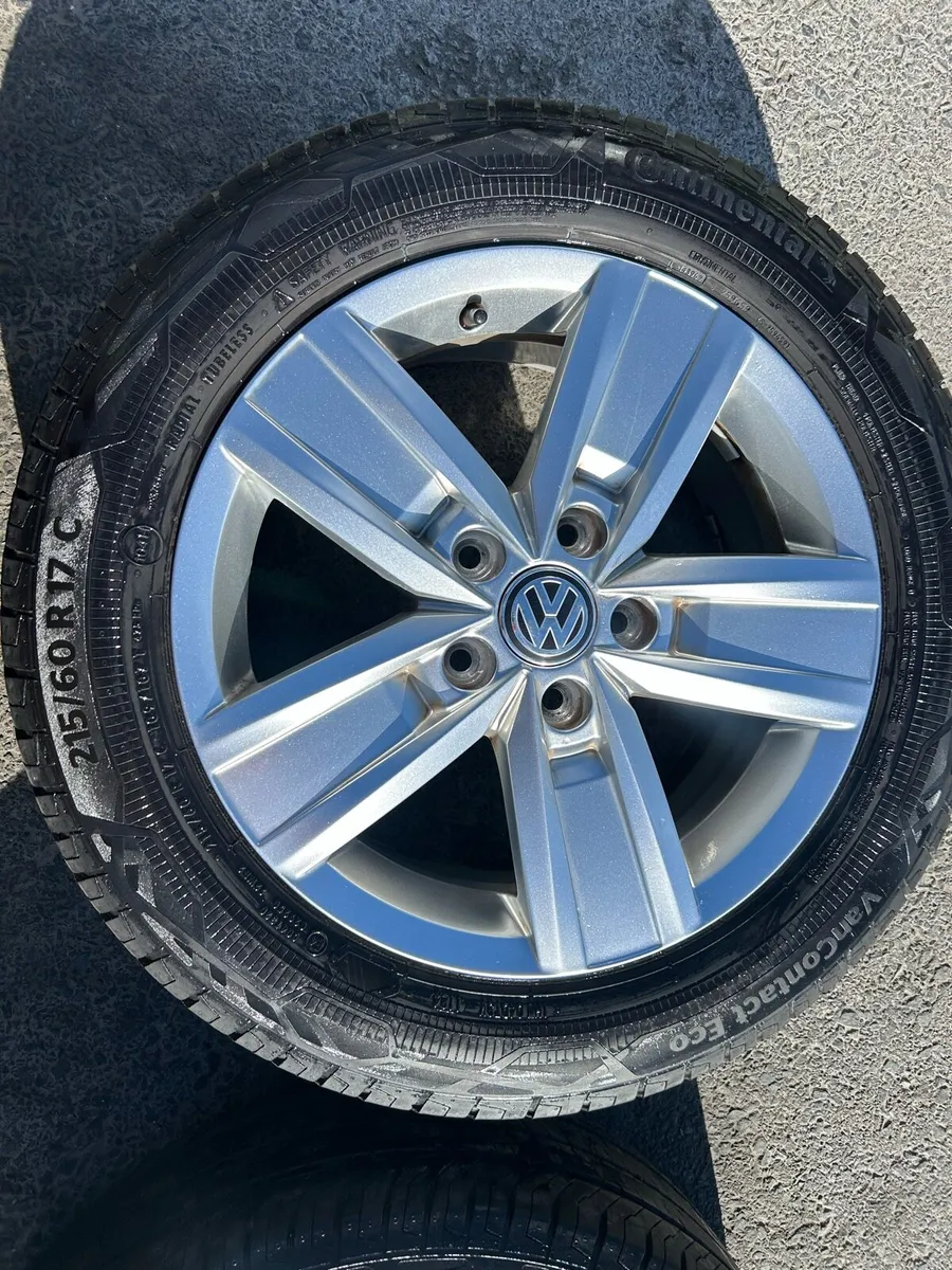 Vw transporter davonport  alloy wheels 17inch - Image 4